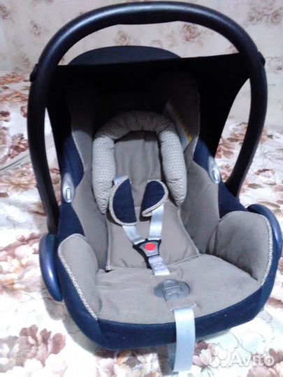 Автокресло Maxi-Cosi CabrioFix группа 0+