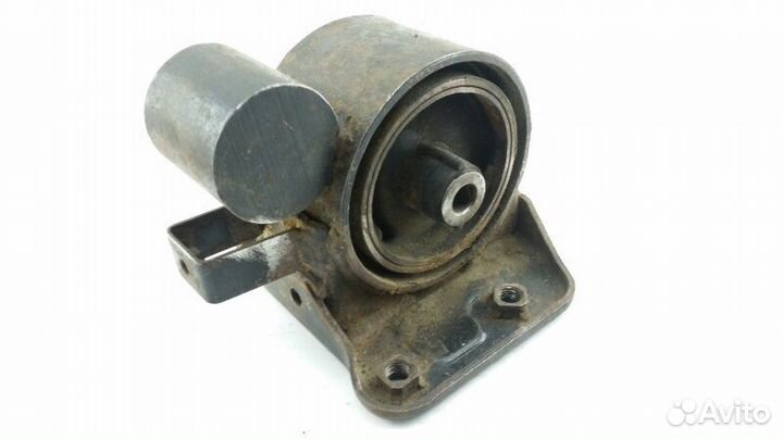 Подушка двигателя правая Mitsubishi Sigma F16A