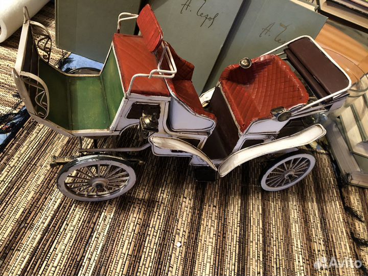 Коллекционный автомобиль карета