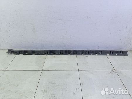 Кронштейн накладки порога