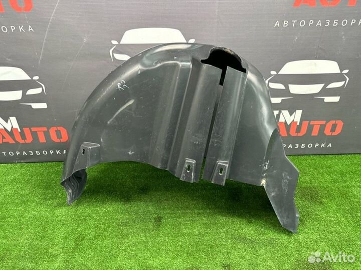 Подкрылок задний правый Skoda Fabia 2 1.4 cggb