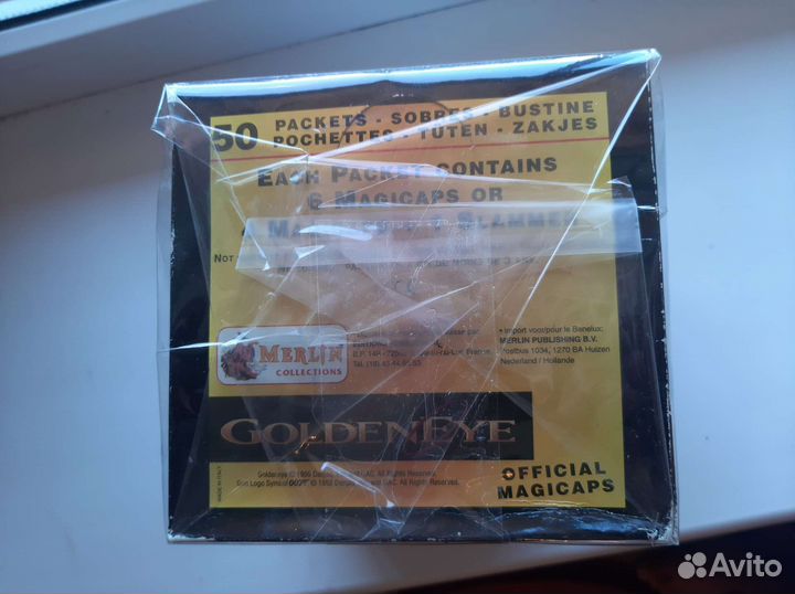 Запечатанная коробка с фишками