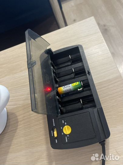 Зарядное устройство для аккумуляторных батареек