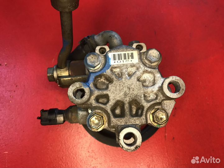Насос гур toyota Avensis T22 2.0 1AZ-FSE 2000-20