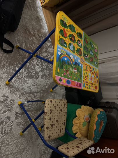 Детский столик