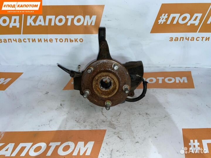 Кулак передний правый Mazda 3 BK 2004 BR5S33021