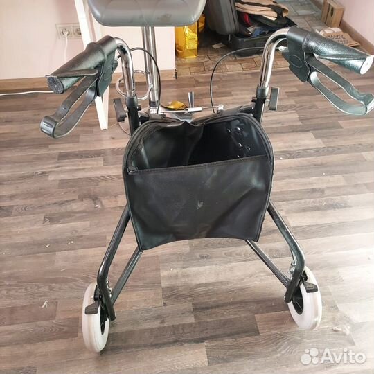 Ходунки для взрослых на колесах