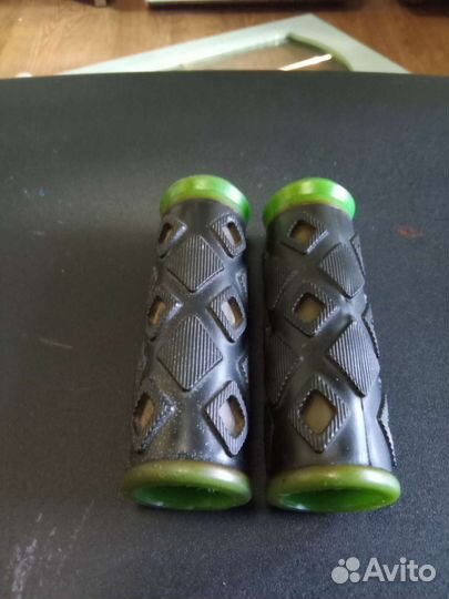 Ручки на руль, грипсы