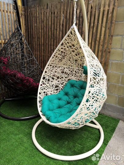 Качели из ротанга