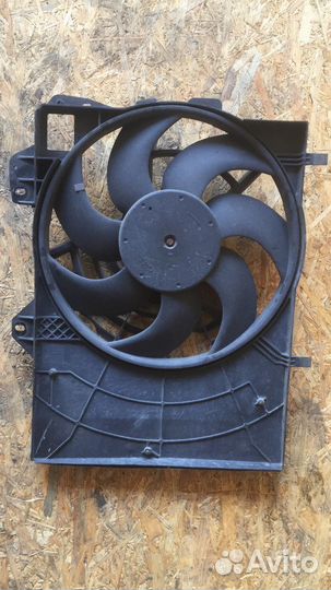 Вентилятор охлаждения Peugeot 207 2006 9680102880