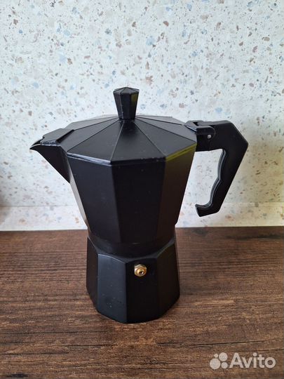 Гейзерная кофеварка