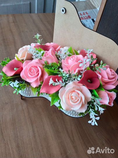 Букет мыла в рояле