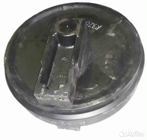 Колесо направляющее 81E8-2004 Hyundai R320LC-7 BUL