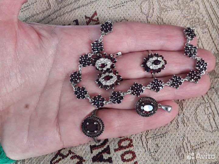 Чешские гранаты в серебре