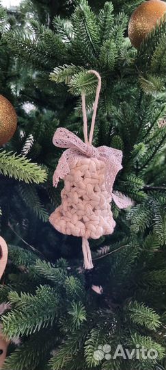 Колокольчик - подарок (макраме)