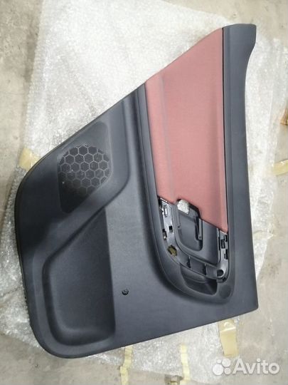 Обивка двери задней левой Skoda Fabia 5J 2007