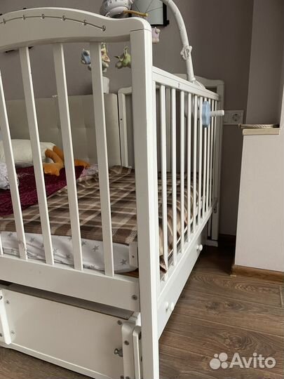 Детская кроватка