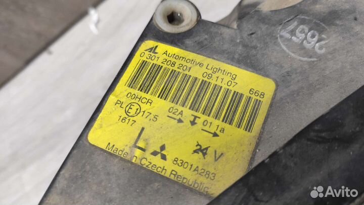 Фара левая Mitsubishi Colt Z34A