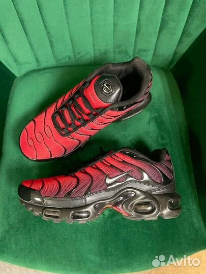 Кроссовки женские Nike Air Max TN+ Red Black