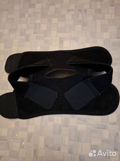 Бандаж на голеностопный сустав