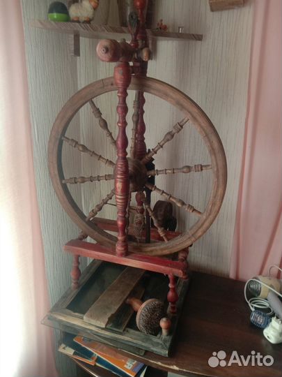 Прялка деревянная старинная