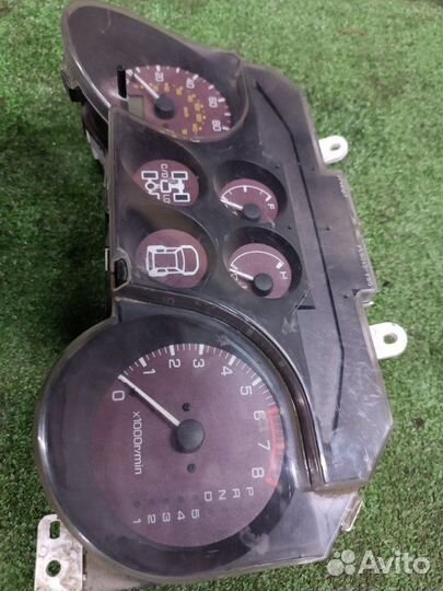 Панель приборов Mitsubishi Pajero V 6G74 2000-2006