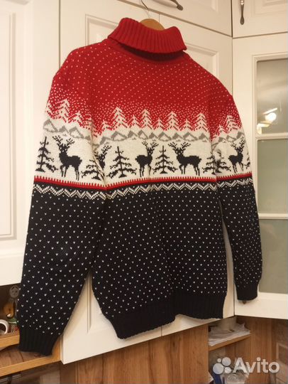 Свитер под горло мужской