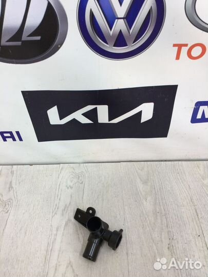 Горловина радиатора Kia RIO 3