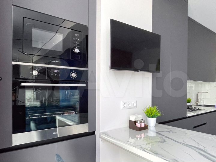 2-к. квартира, 55 м², 4/9 эт.