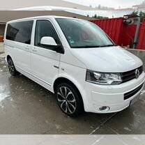 Volkswagen Multivan 2.0 AMT, 2015, 95 000 км, с пробегом, цена 2 200 000 руб.