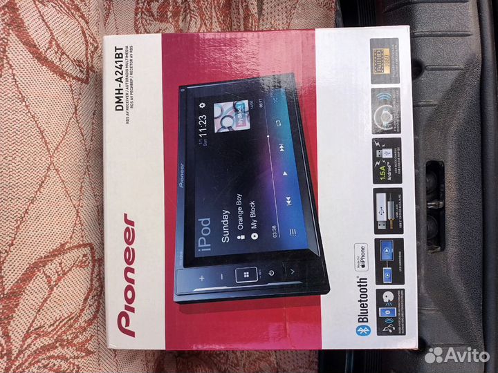 Магнитола Pioneer DMH-A241BT