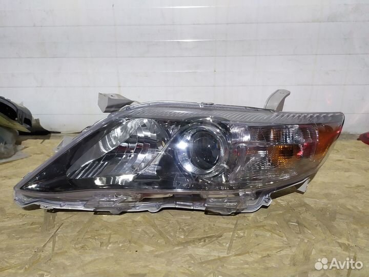Фара левая Toyota Camry V40