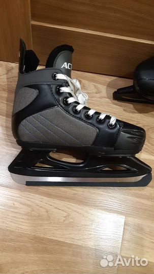 Коньки хоккейные