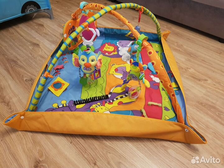 Развивающий коврик tiny love