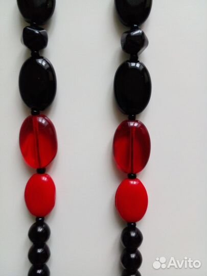 Бусы в ассортименте