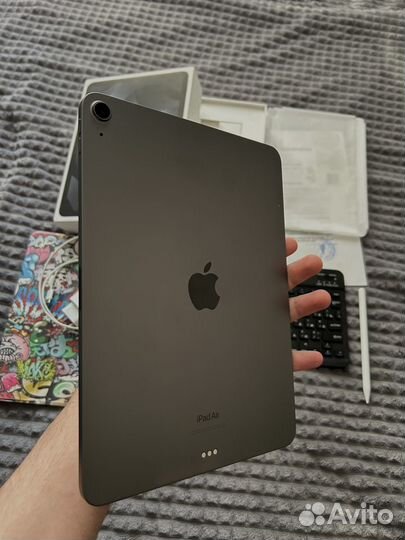 iPad Air 5 2022 m1 + стилус,клавиатура,чехол и