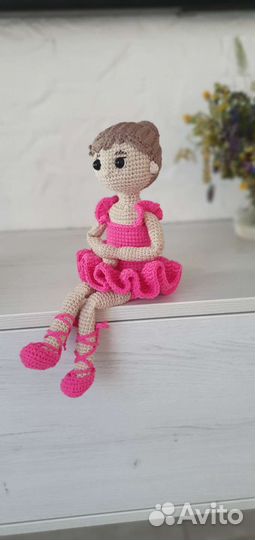 Вязаная кукла (балерина)