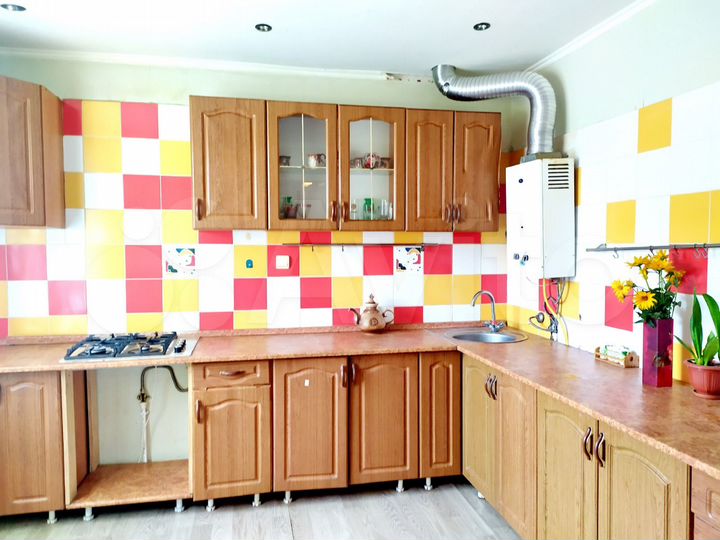 Дом 95,6 м² на участке 2,5 сот.