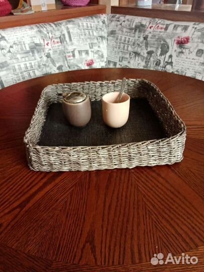 Поднос плетёный