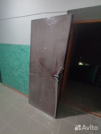 Дверь металлическая