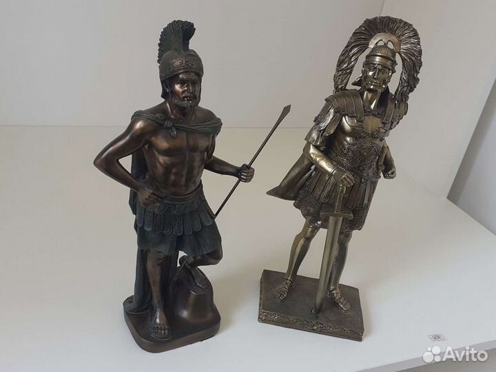 Статуетка. Войн