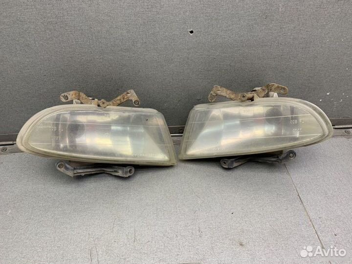 Противотуманная фара Hyundai Accent седан 1.5 G4EC