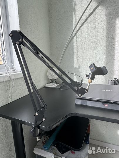 Штатив настольный для телефона