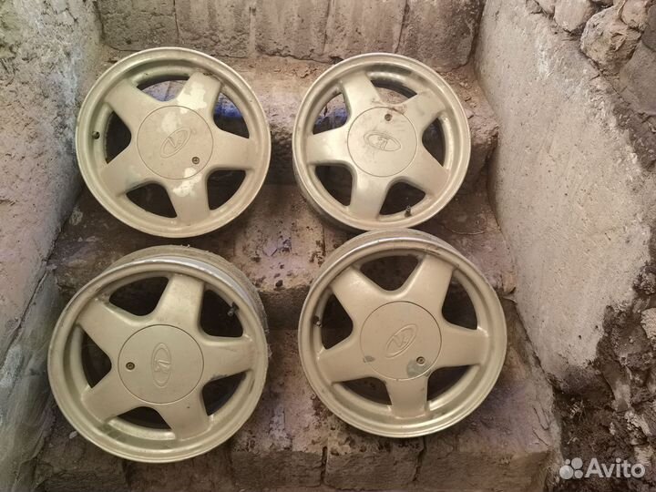 Продам литые диски на 14