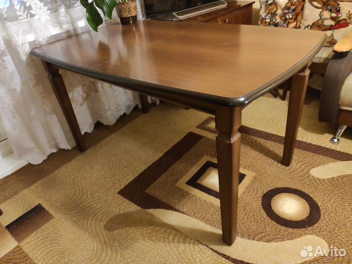 Стол обеденный деревянный раздвижной