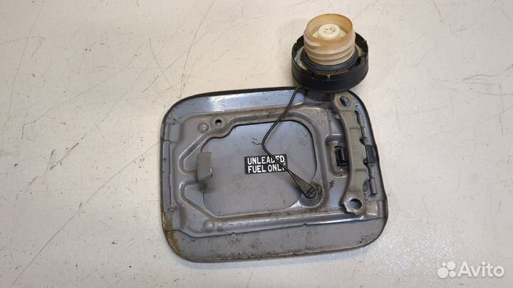 Лючок бензобака Toyota Celica