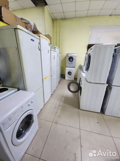 Холодильник двухкамерный бу