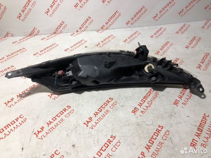 Фара галогеновая правая Nissan Juke хэтчбек MR16DT