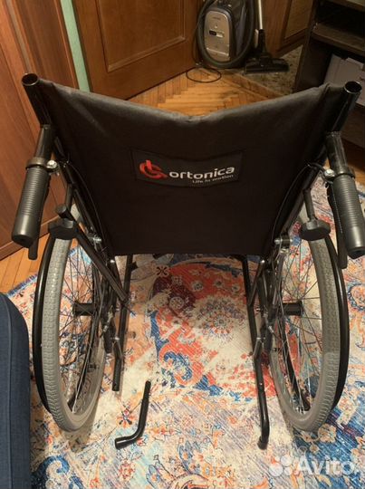 Новое кресло-коляска для инвалидов и детей инвалид