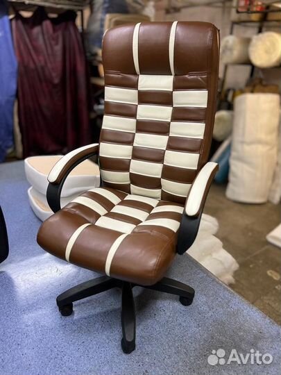 Компьютерное кресло